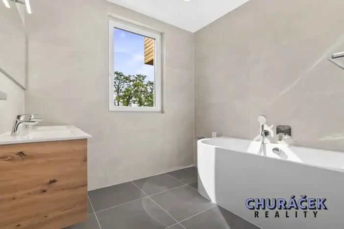 Prodej bytu 4+kk, Praha - Libeň, Nad Okrouhlíkem, 105 m2