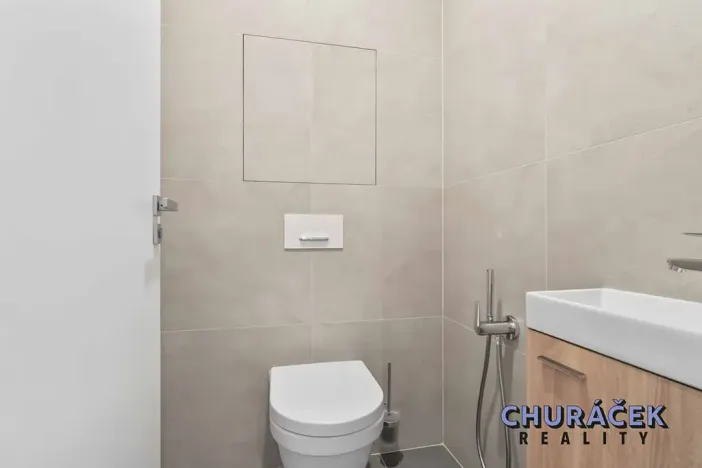 Prodej bytu 4+kk, Praha - Libeň, Nad Okrouhlíkem, 105 m2