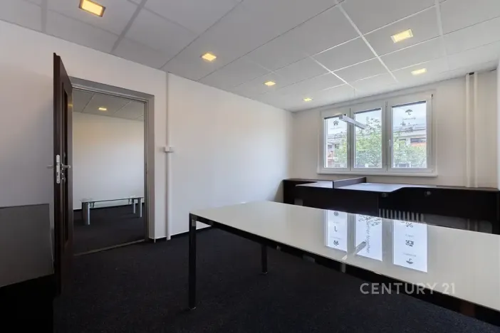 Prodej kanceláře, Most, Obránců míru, 68 m2
