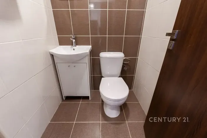 Prodej kanceláře, Most, Obránců míru, 68 m2