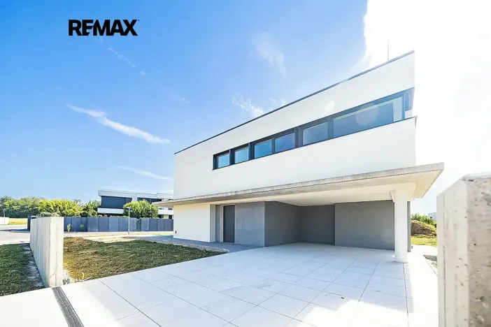 Prodej rodinného domu, Jesenice, Malebná, 206 m2