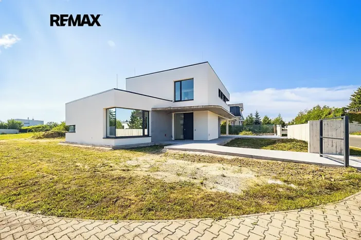 Prodej rodinného domu, Jesenice, Malebná, 206 m2