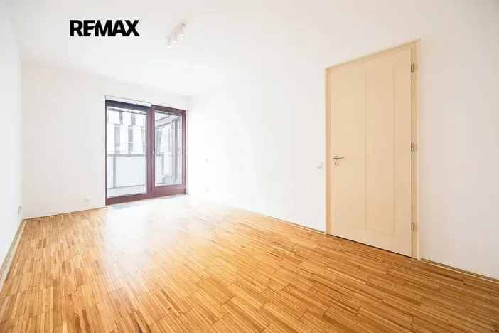 Pronájem bytu 2+kk, Praha - Karlín, Rohanské nábřeží, 73 m2