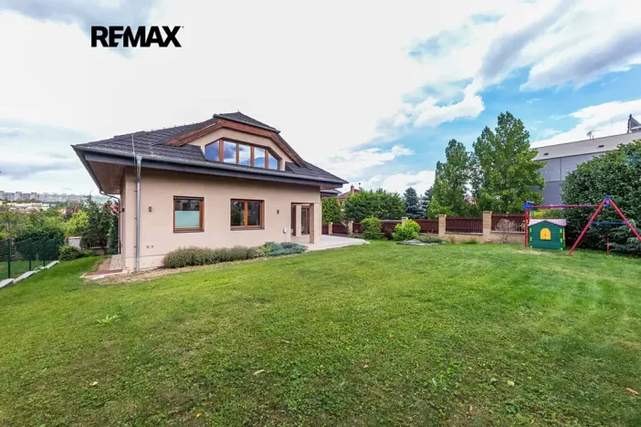 Prodej rodinného domu, Praha - Řeporyje, Havlůjové, 300 m2