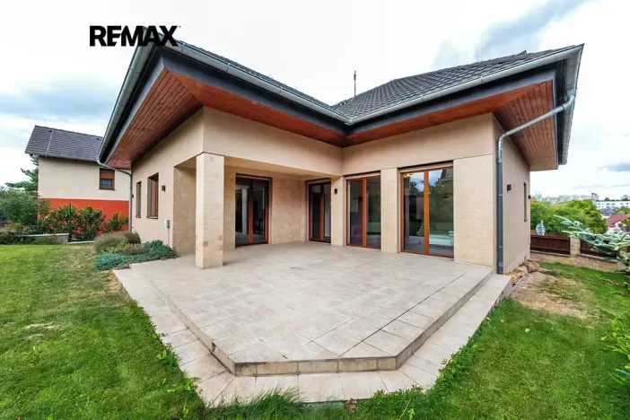 Prodej rodinného domu, Praha - Řeporyje, Havlůjové, 300 m2