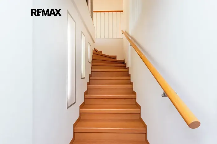 Prodej rodinného domu, Praha - Řeporyje, Havlůjové, 300 m2