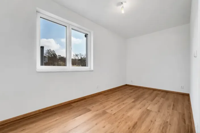 Prodej bytu 2+kk, Milovice, Topolová, 45 m2