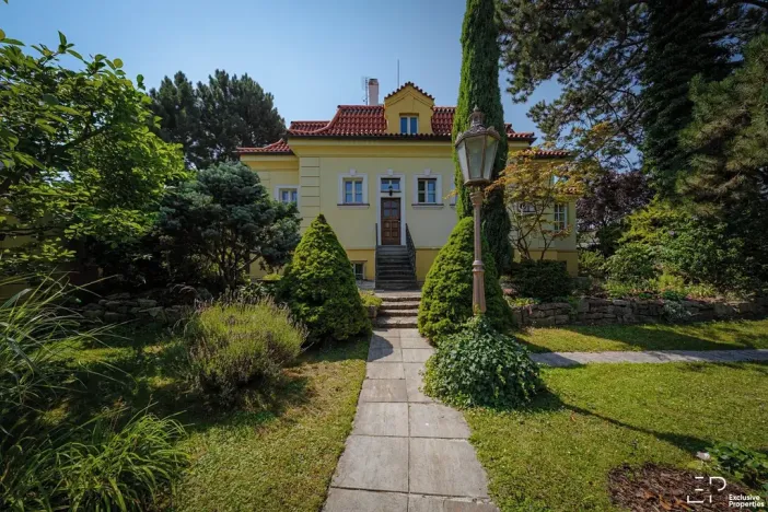 Prodej rodinného domu, Praha - Lhotka, V zahradní čtvrti, 176 m2