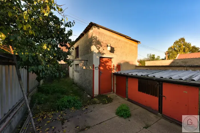Prodej rodinného domu, Černuc, 240 m2