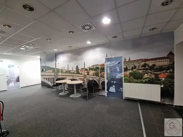 Pronájem kanceláře, Praha - Libeň, 714 m2