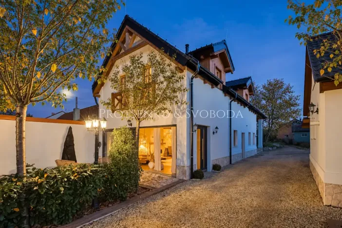 Prodej vícegeneračního domu, Lipí, 223 m2