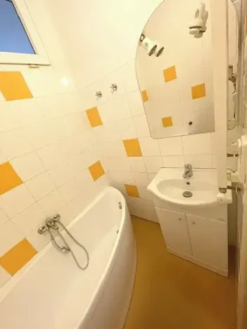Pronájem bytu 2+1, Ústí nad Labem, Kozinova, 55 m2