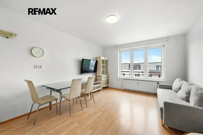 Prodej bytu 1+kk, Praha - Záběhlice, Mattioliho, 32 m2