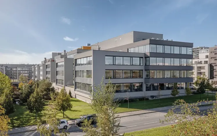Pronájem kanceláře, Praha - Stodůlky, náměstí Junkových, 500 m2