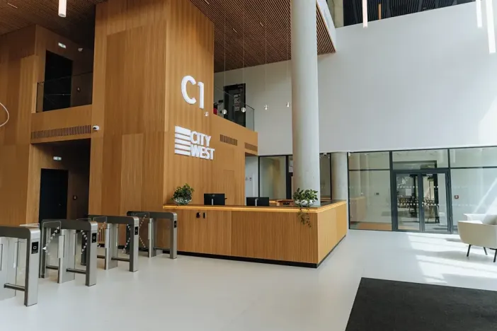 Pronájem kanceláře, Praha - Stodůlky, náměstí Junkových, 500 m2