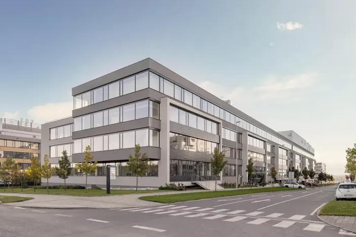 Pronájem kanceláře, Praha - Stodůlky, náměstí Junkových, 1500 m2