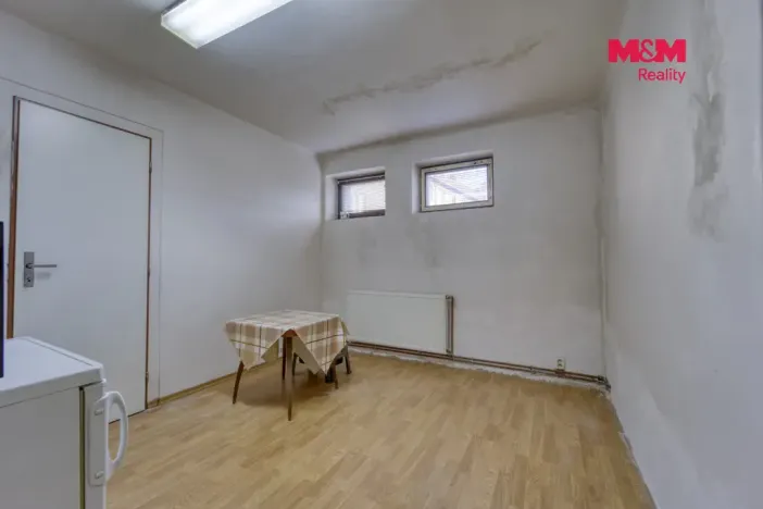 Prodej obchodního prostoru, Rokycany, Františka Kotyzy, 98 m2
