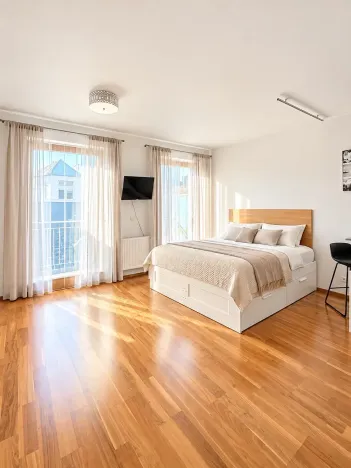 Pronájem bytu 1+kk, Hluboká nad Vltavou, Masarykova, 40 m2