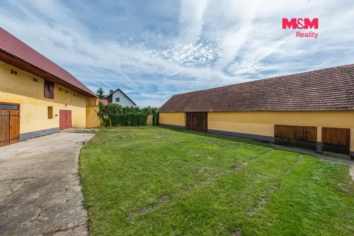Prodej rodinného domu, Březnice, 236 m2