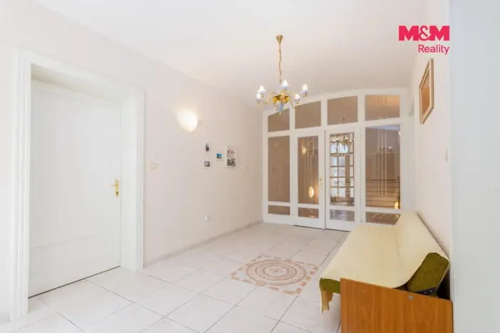 Prodej atypického bytu, Orlová - Město, Fr. Palackého, 140 m2