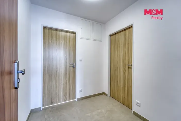 Pronájem bytu 1+1, Sušice, V Drahelinkách, 37 m2