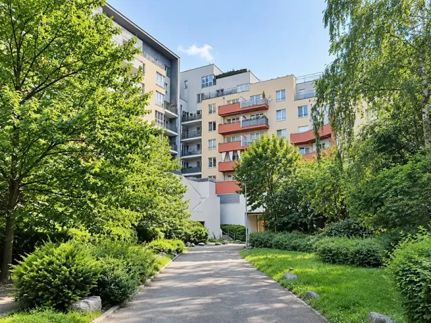 Pronájem bytu 1+kk, Praha - Smíchov, Plzeňská, 32 m2