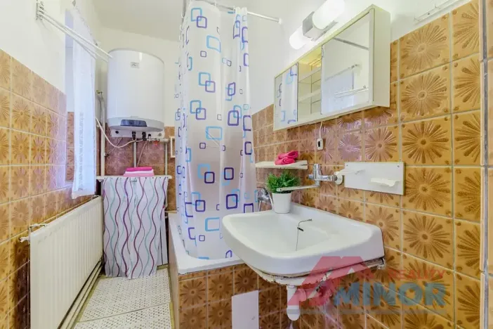 Prodej rodinného domu, Řisuty, 190 m2