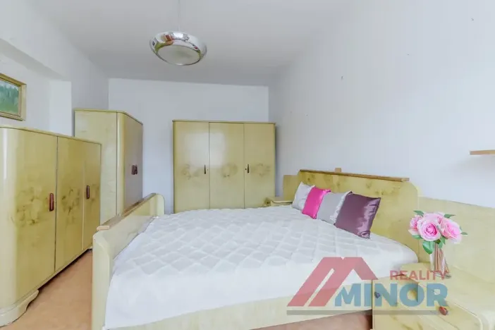 Prodej rodinného domu, Řisuty, 190 m2