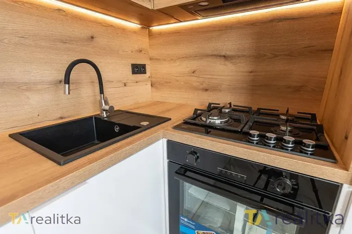 Prodej bytu 3+1, Orlová, Masarykova třída, 74 m2