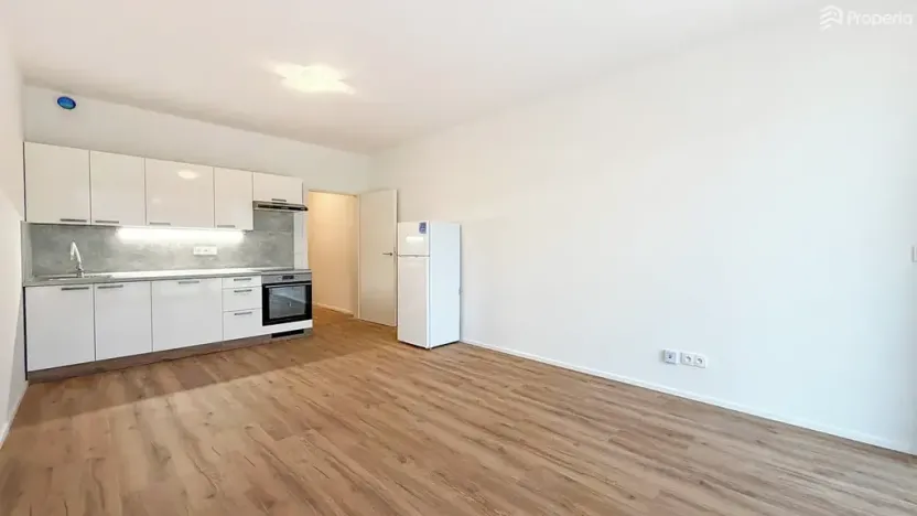 Pronájem bytu 1+kk, Znojmo, Jarošova, 35 m2