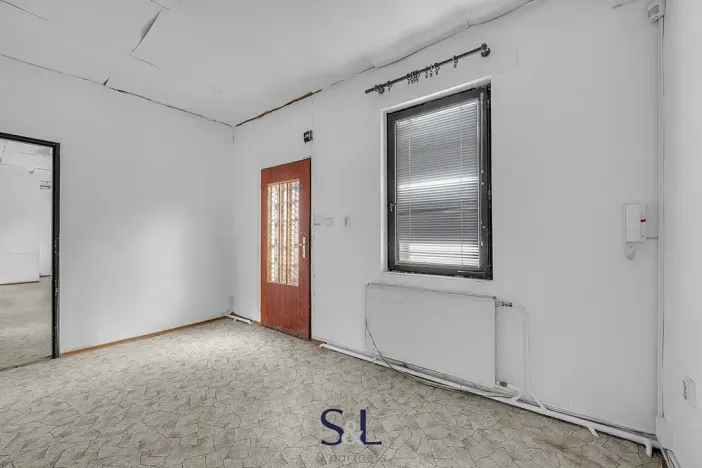 Prodej obchodního prostoru, Nový Bor, Česká, 325 m2