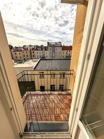 Pronájem bytu 2+kk, Praha - Vršovice, Bulharská, 52 m2