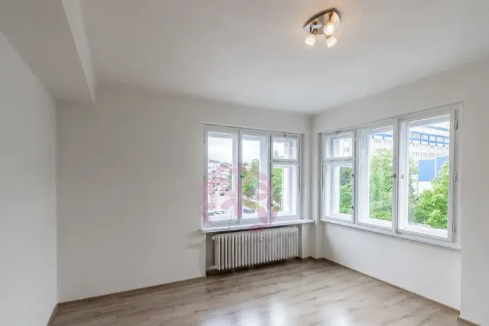 Pronájem bytu 2+1, Praha - Vršovice, Bělocerkevská, 76 m2