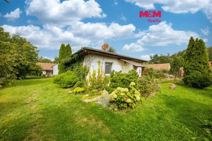 Prodej rodinného domu, Močovice, 50 m2
