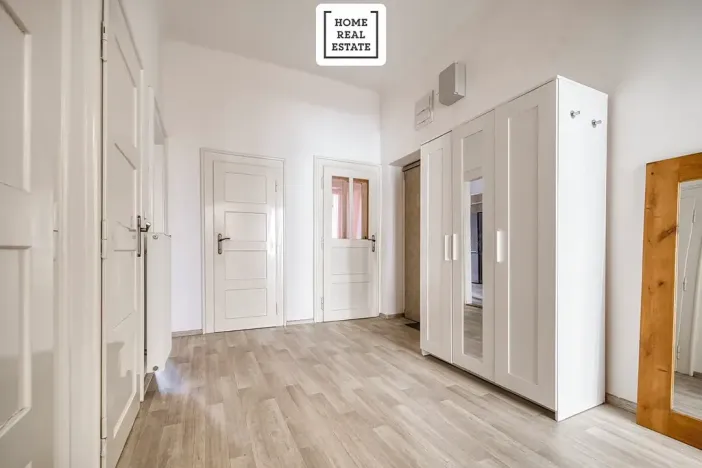 Pronájem bytu 2+1, Praha - Vinohrady, Korunní, 79 m2