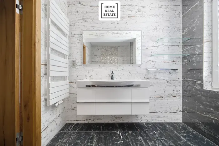 Prodej bytu 3+kk, Karlovy Vary, Šumavská, 171 m2