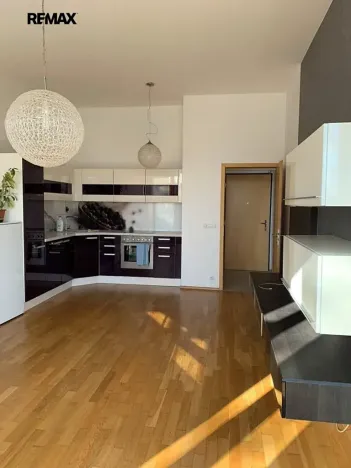 Pronájem bytu 2+kk, Černošice, Mokropeská, 60 m2