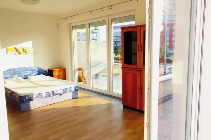 Pronájem bytu 1+kk, Praha - Letňany, Hlučkova, 38 m2
