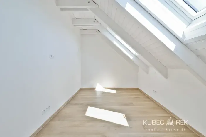 Prodej bytu 2+kk, Veselí nad Lužnicí, Budějovická, 78 m2