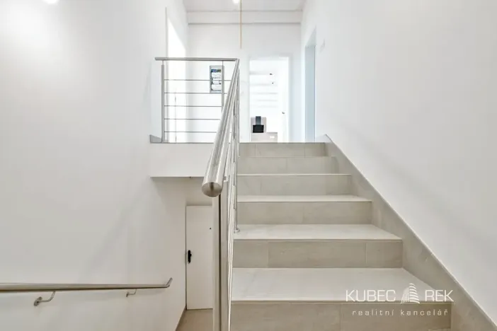 Prodej bytu 2+kk, Veselí nad Lužnicí, Budějovická, 78 m2