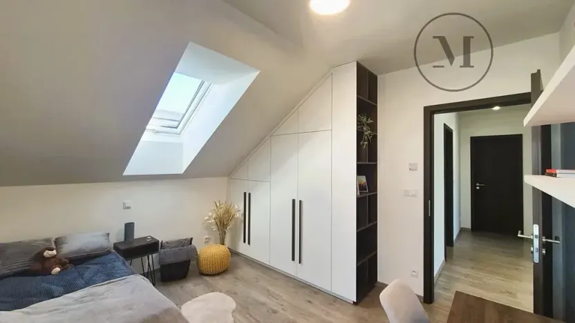 Prodej bytu 4+kk, Vráto, 99 m2
