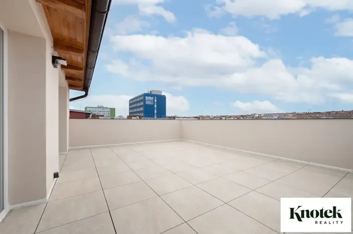 Pronájem kanceláře, Brno, Štefánikova, 400 m2