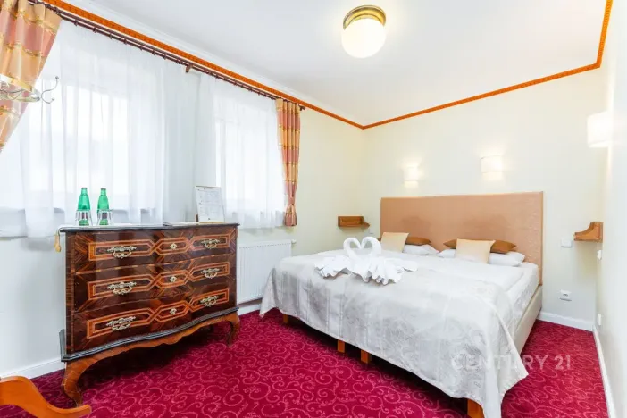 Prodej ubytování, Jáchymov, Fibichova, 578 m2