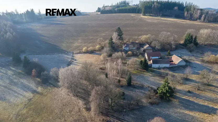 Prodej pozemku pro bydlení, Votice, 2465 m2