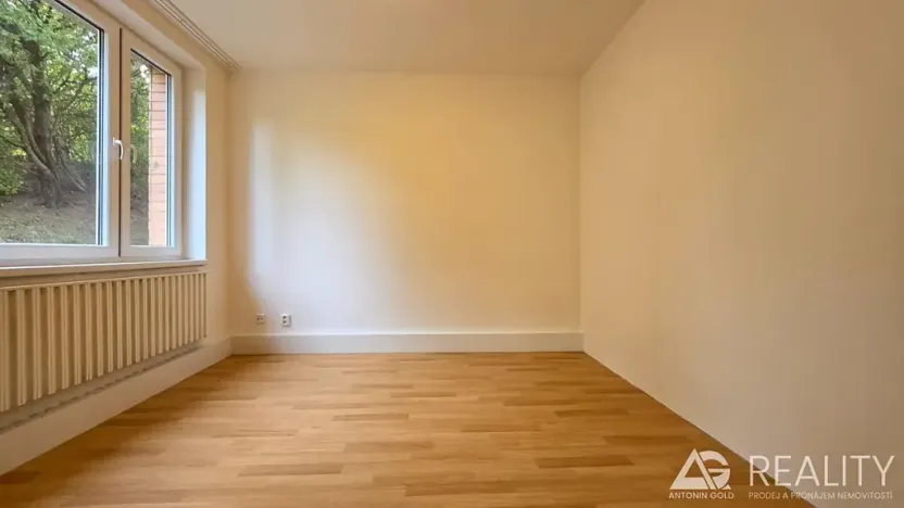 Pronájem bytu 3+1, Praha - Dejvice, Krohova, 76 m2