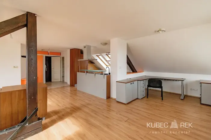Pronájem bytu 2+kk, Tábor, Sezimova, 66 m2