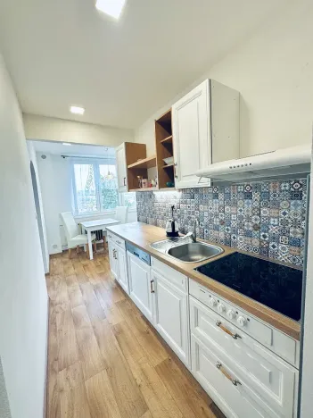 Prodej bytu 3+1, Karlovy Vary, Dvořákova, 83 m2