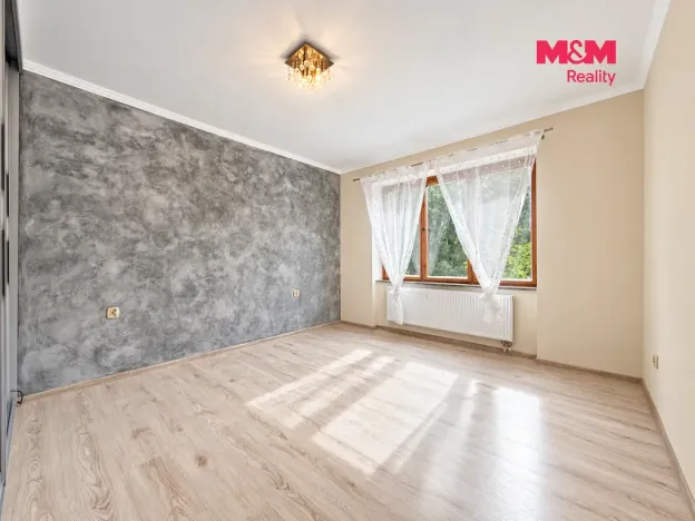 Prodej bytu 2+1, Karviná - Nové Město, Fučíkova, 58 m2