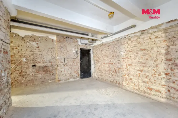 Prodej obchodního prostoru, Praha, Jugoslávských partyzánů, 16 m2