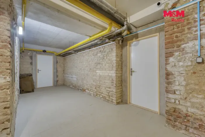 Prodej obchodního prostoru, Praha, Jugoslávských partyzánů, 16 m2